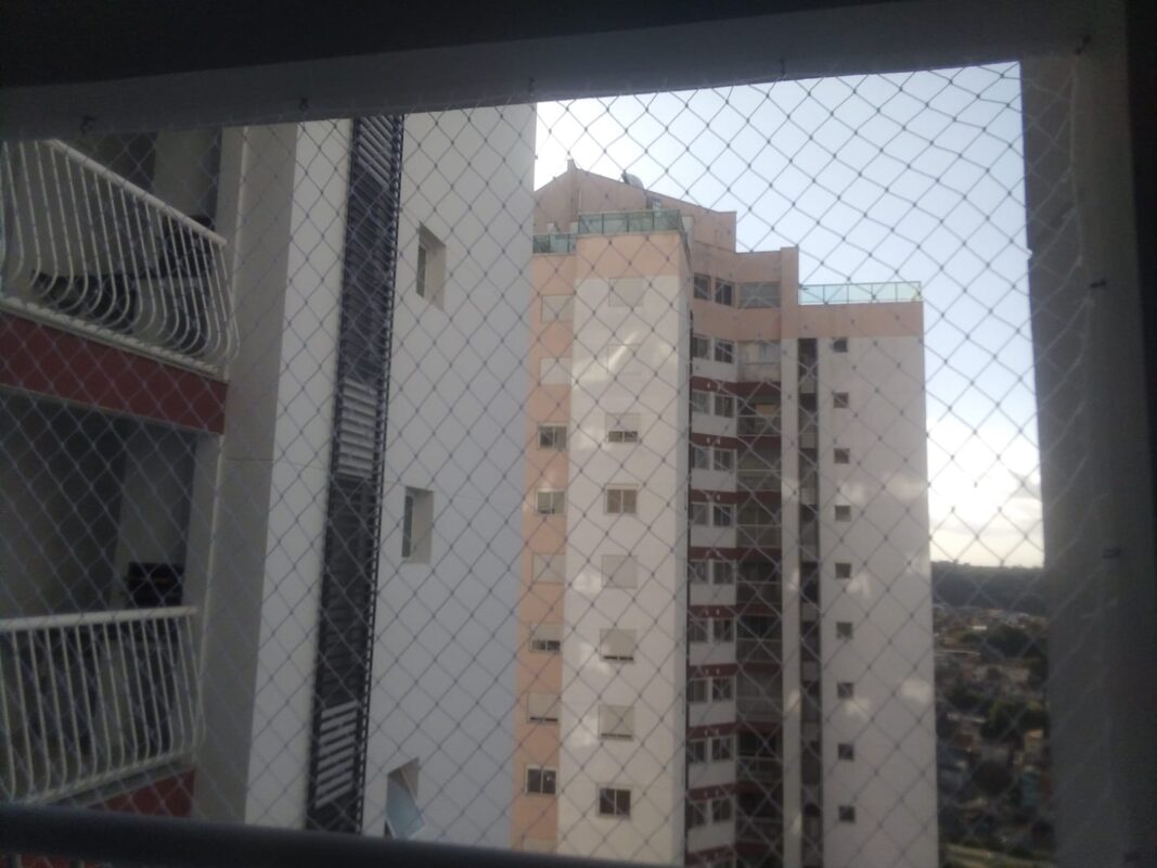 Tela de proteção no jardins